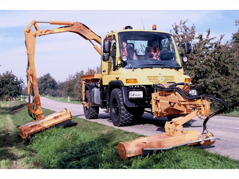 Mercedes-Benz Unimog