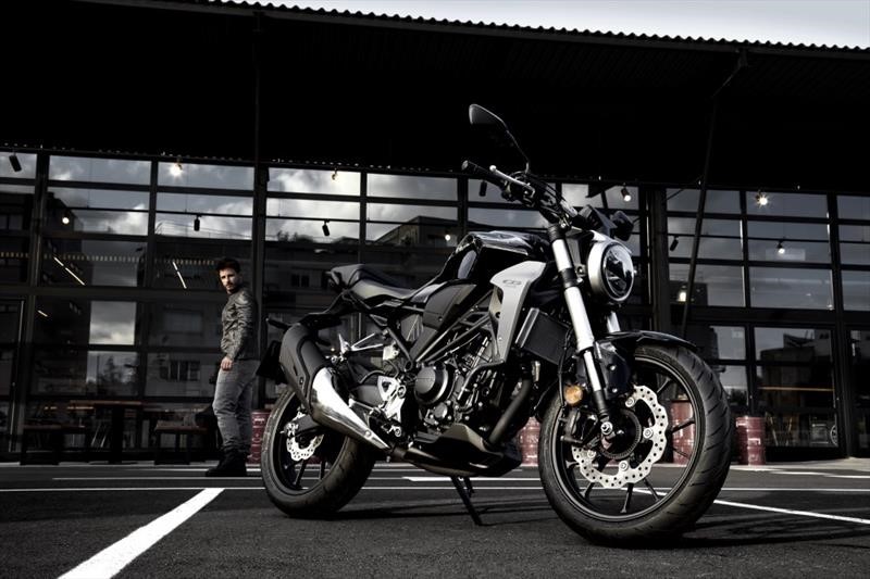 Honda Neo Sports Cafe CB300R y CB1000R