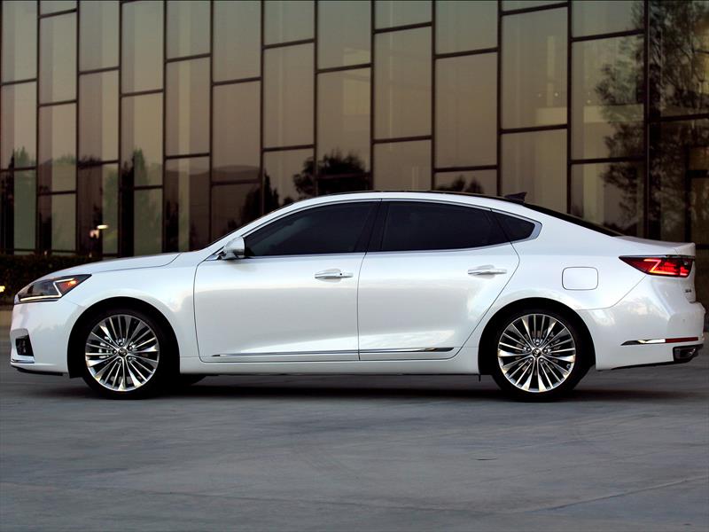 Kia Cadenza 2017