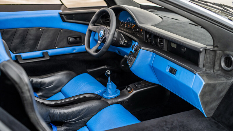 Isdera Commendatore 112i