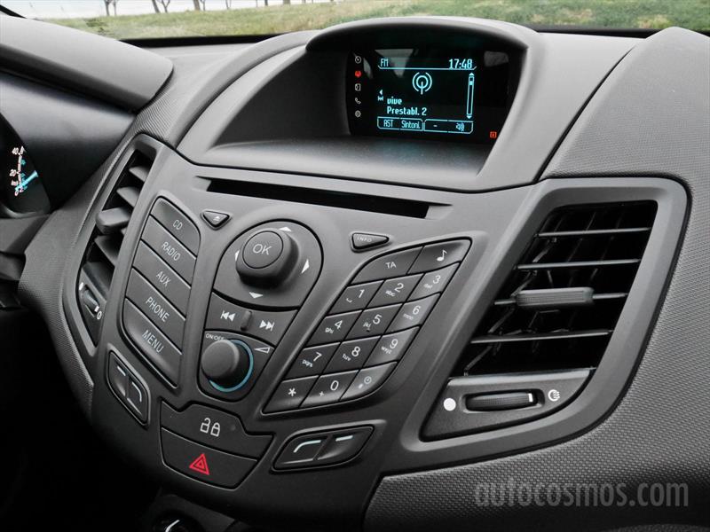 Ford Fiesta Kinetic hecho en Brasil a prueba