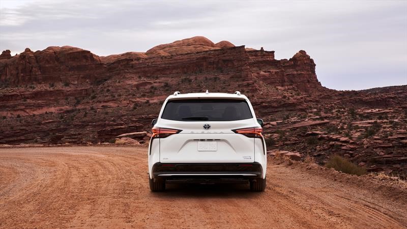 Toyota Sienna 2021