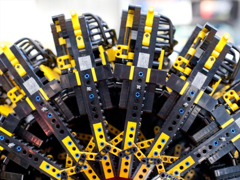 Un Hot Rod de Lego a escala real que funciona