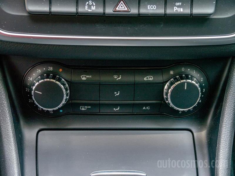 Mercedes-Benz GLA 2015