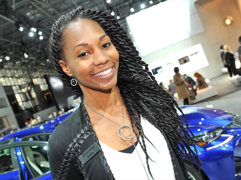 Las chicas del Auto Show de Nueva York 2015