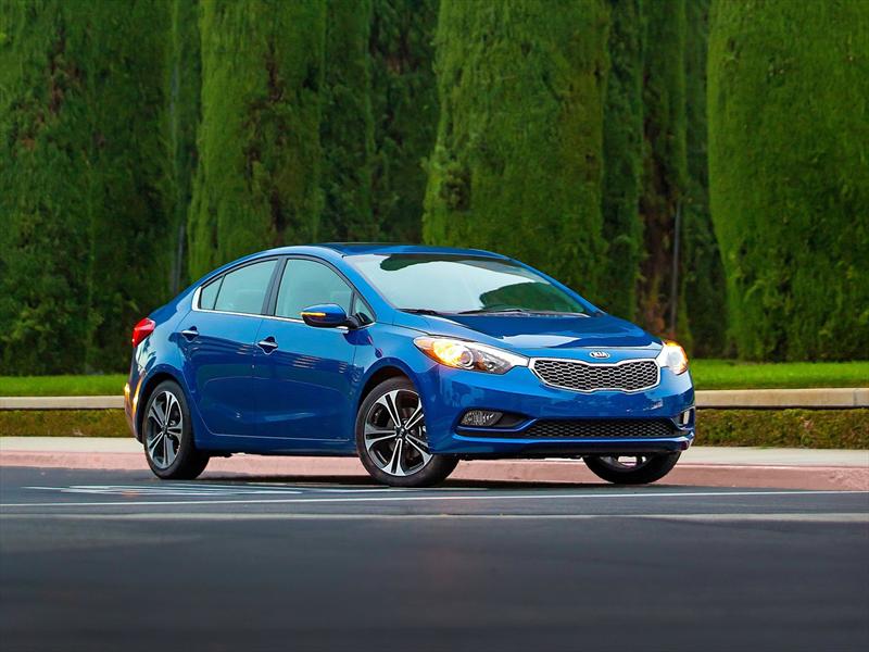Mejores interiores 2013: Kia Forte
