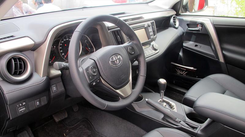 Toyota anticipa la nueva RAV4 en Expoagro 2013