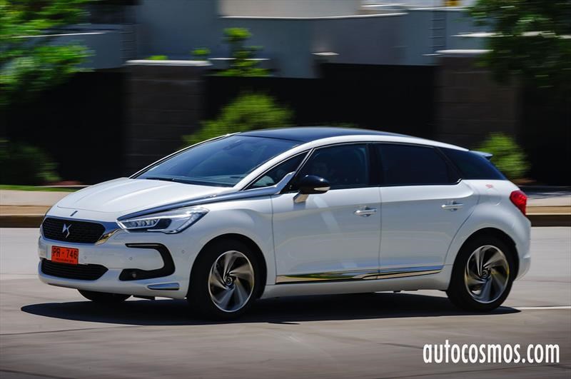 Test Drive: DS5 2017