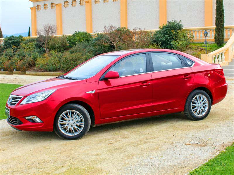 Changan EADO Lanzamiento en Chile