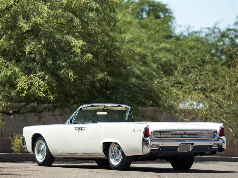 A subasta el Lincoln Continental de Jackie Kennedy