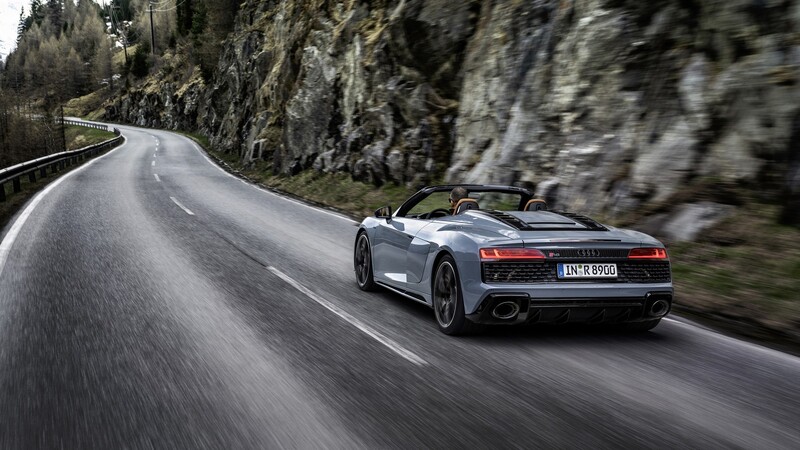 Audi R8 V10 performance RWD