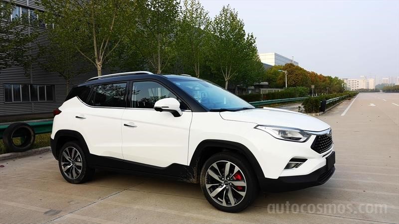 JAC SEI 4 2020, primer compacto