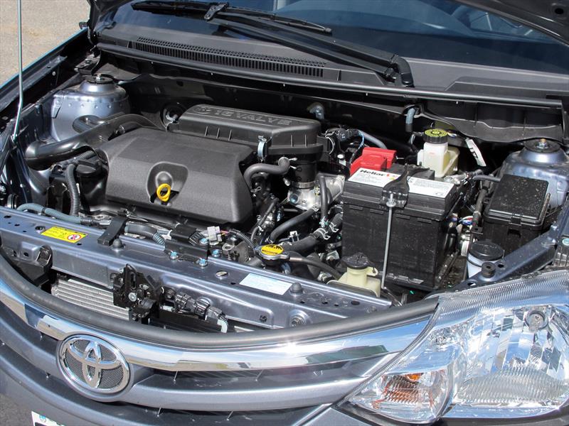 Prueba nuevo Toyota Etios