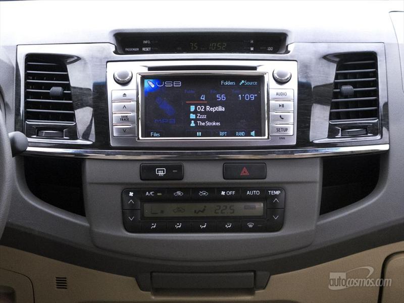 Prueba Toyota SW4 Nafta