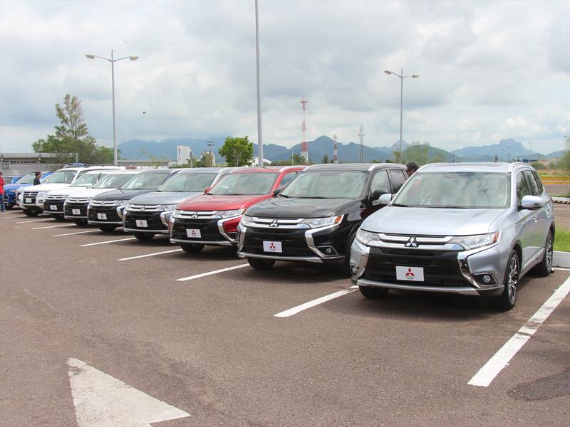 Mitsubishi Outlander 2016