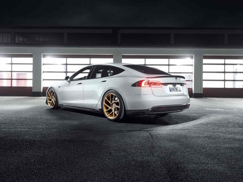 Tesla Model S por Novitec