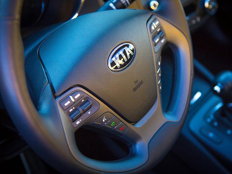 Mejores interiores 2013: Kia Forte