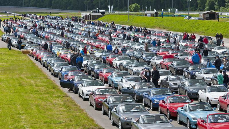 Conglomeración de 683 Mazda MX-5