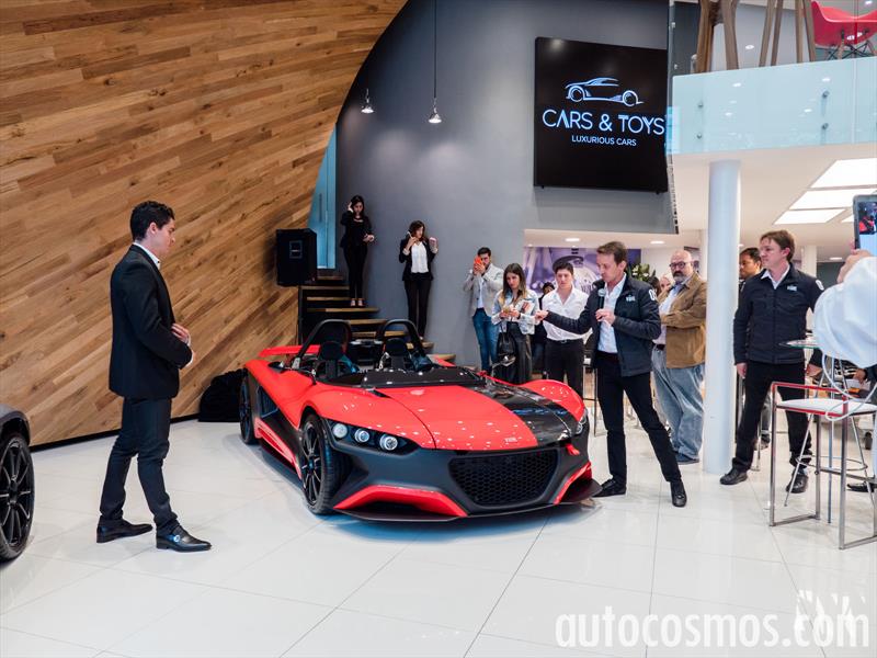 Showroom VUHL Automotive Ciudad de México