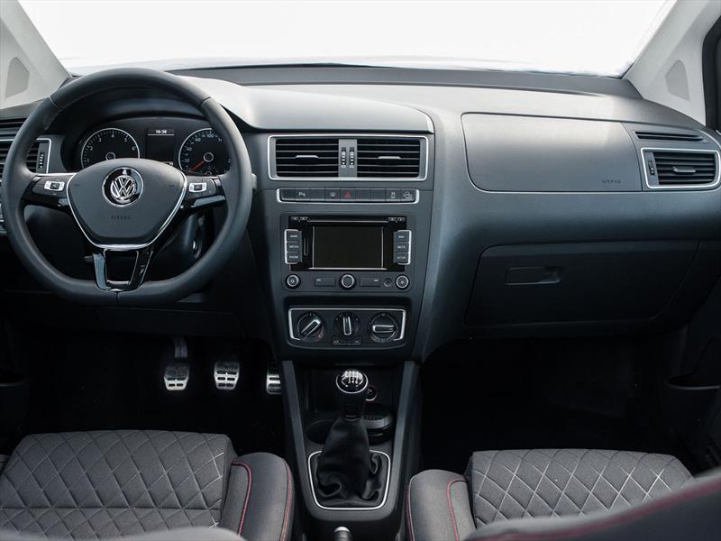 VW Suran y Suran Cross se renuevan