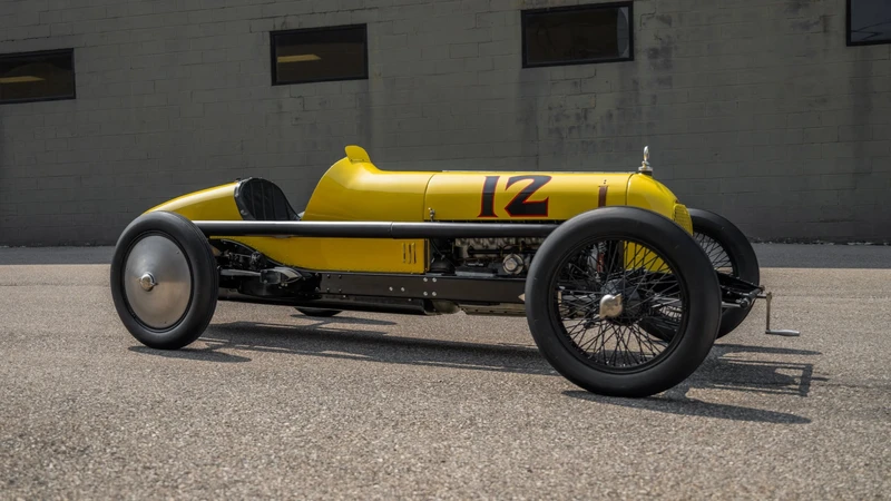 Duesenberg 122 Eight