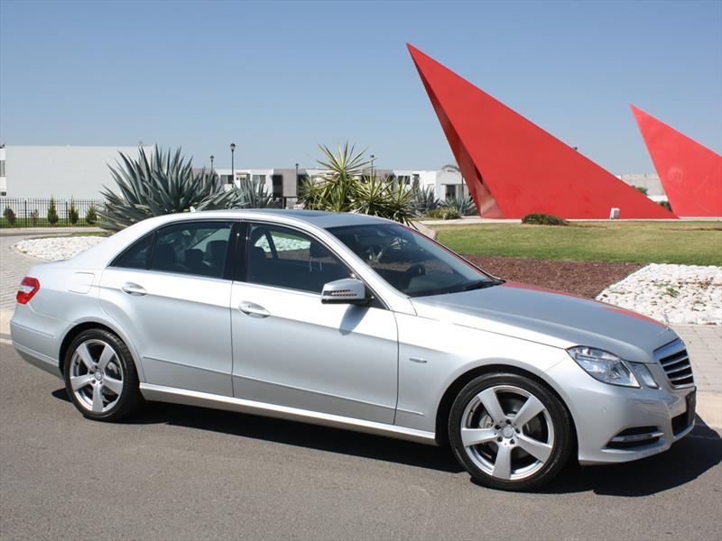 Mercedes-Benz E250 CGI Avantgarde 2012 a prueba
