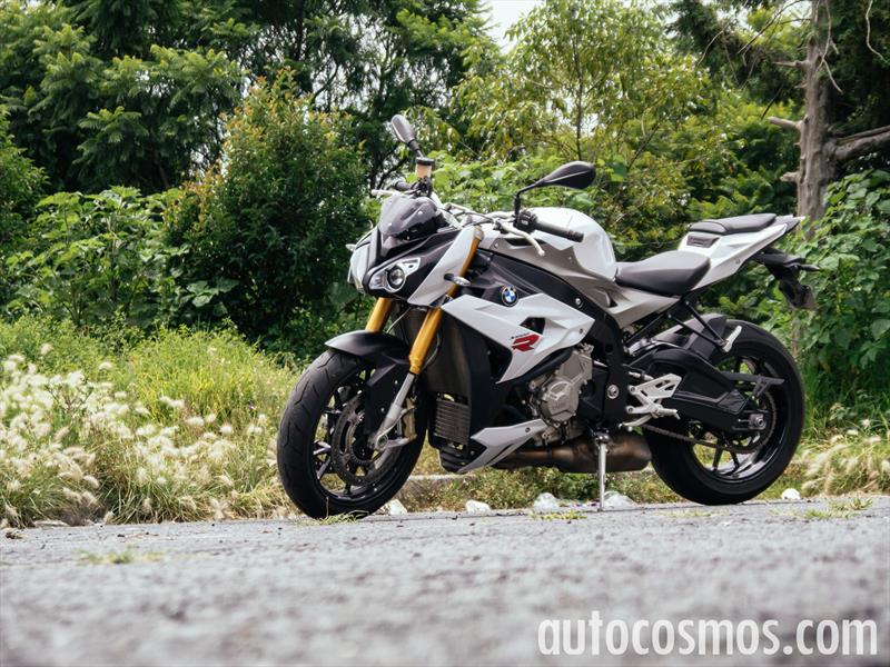 BMW S1000 R 2015