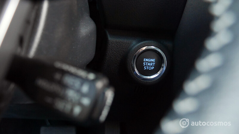 Test Drive Toyota Hilux 2021