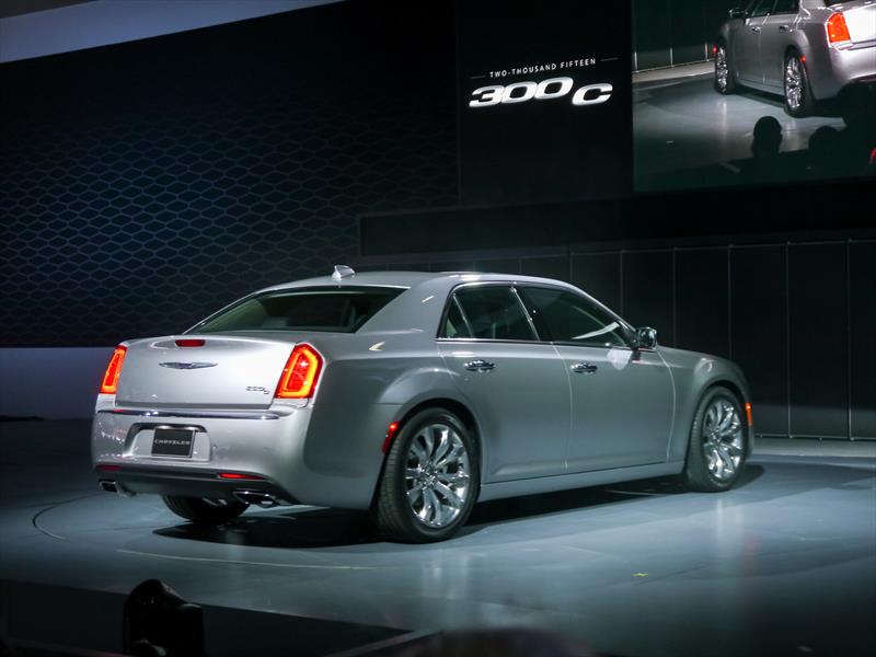 Chrysler 300 2015
