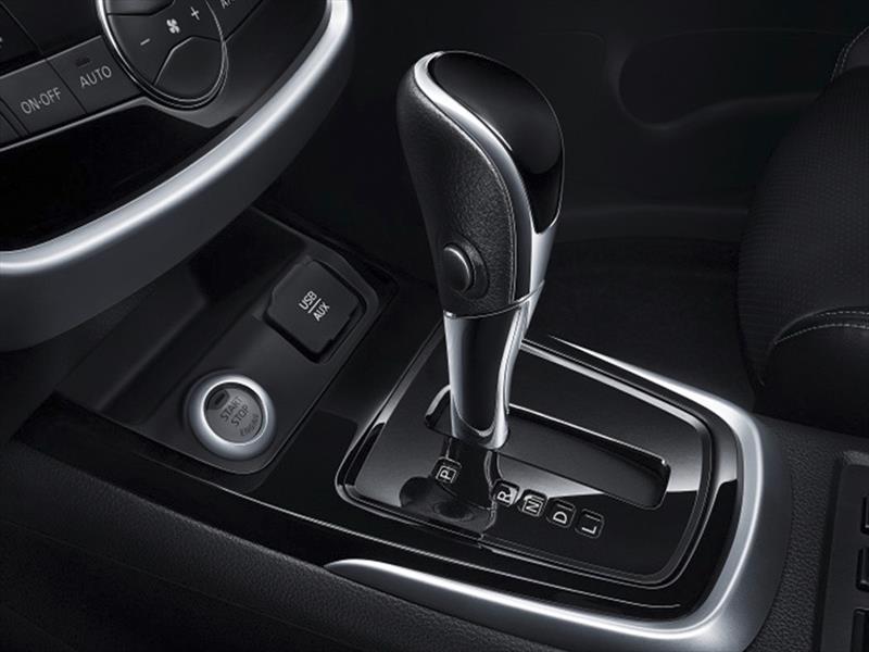 NIssan Tiida Hatchback