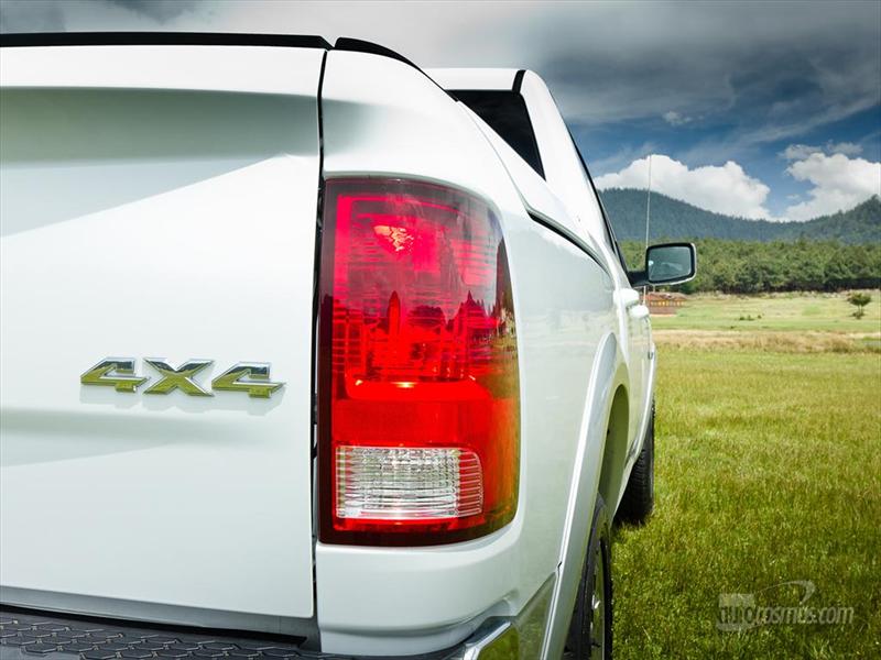 Ram 2500 Crew Cab Laramie 4x4 2012