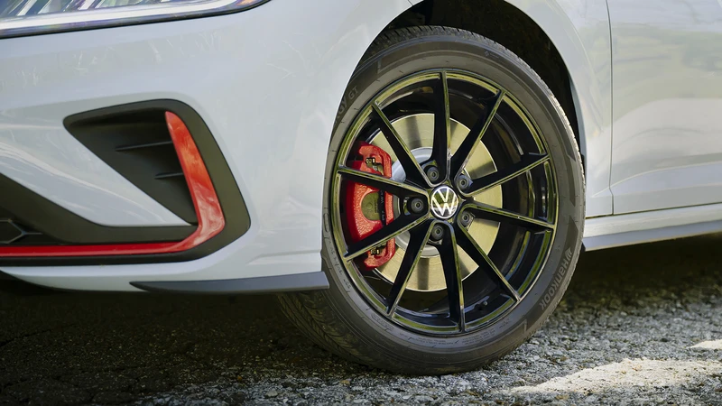 Volkswagen Vento GLI 2025