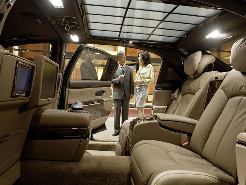 Maybach Type 62 S 2011