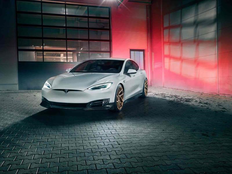 Tesla Model S por Novitec