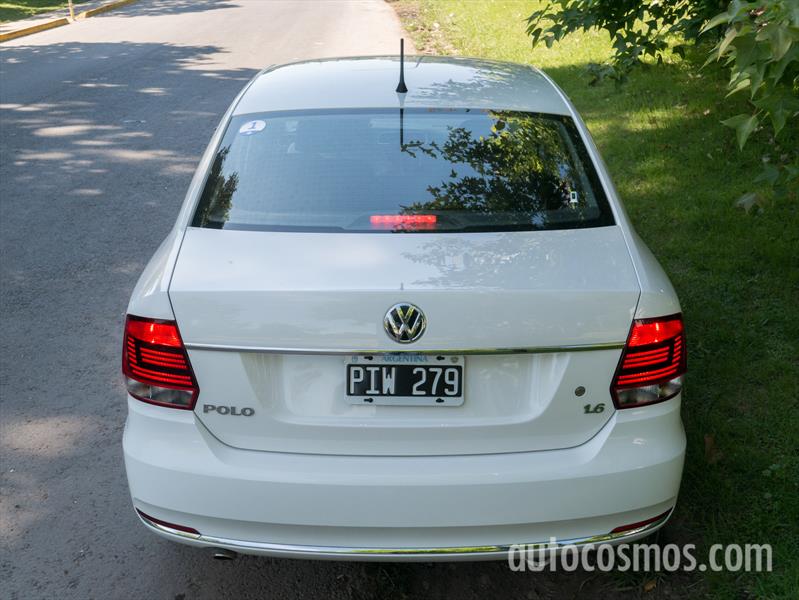 Volkswagen Polo Sedán a prueba