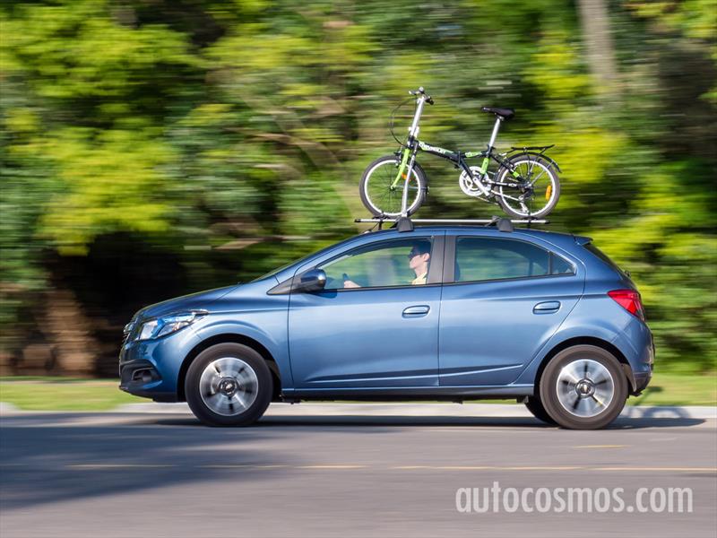 Chevrolet Onix AT + Bicicleta plegable Chevrolet