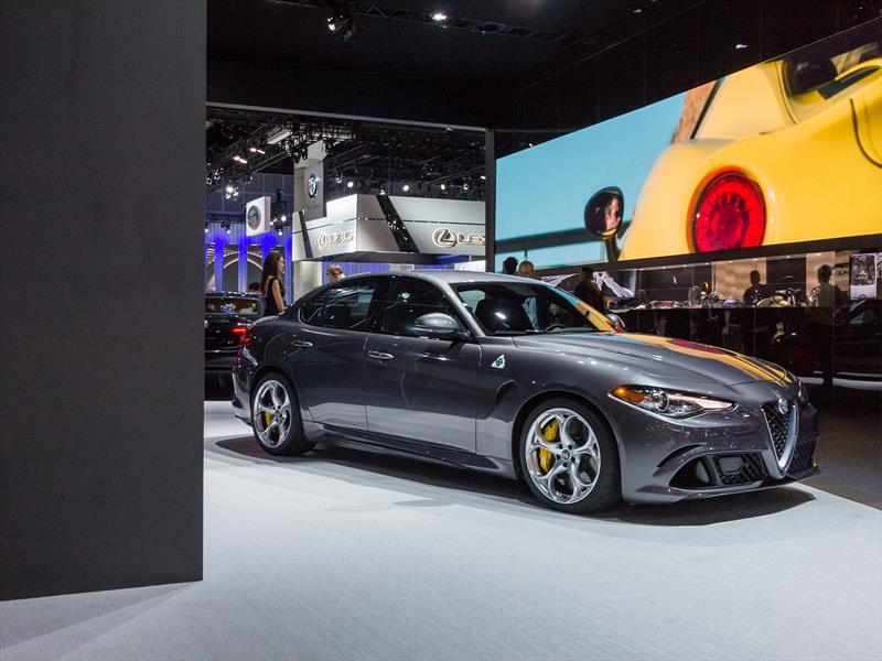 Alfa Romeo Giulia Quadrifoglio Verde 2017