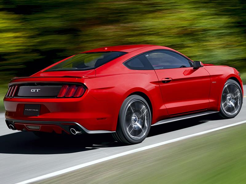 Ford Mustang 2015 se presenta en LA