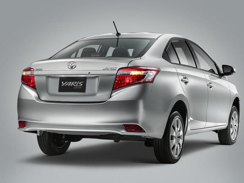 Toyota Yaris Sedán 2017