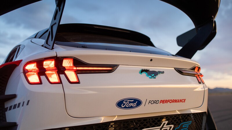 Ford Mustang Mach-E 1400