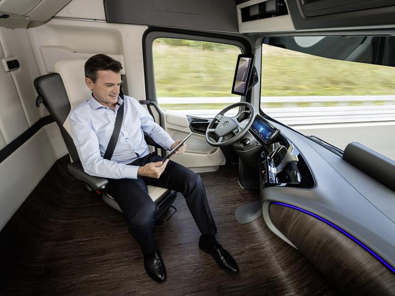 Mercedes-Benz Future Truck 2025 Concept