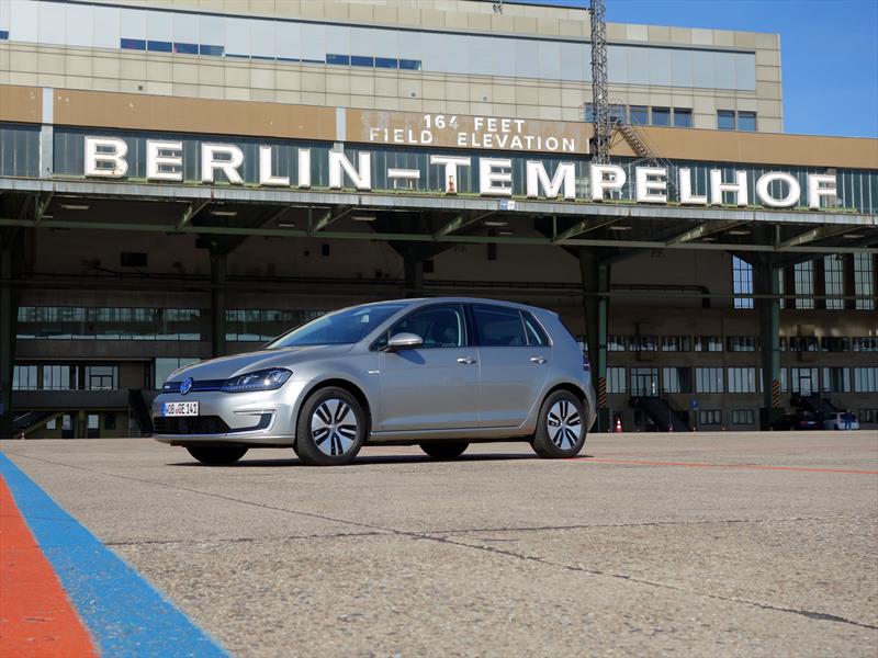Volkswagen e-Golf, lo manejamos en Berlín
