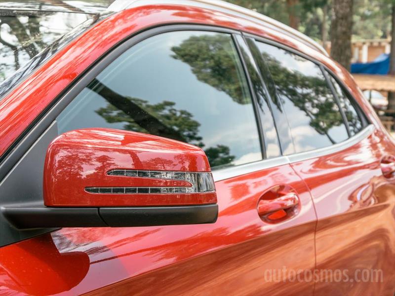 Mercedes-Benz GLA 2015