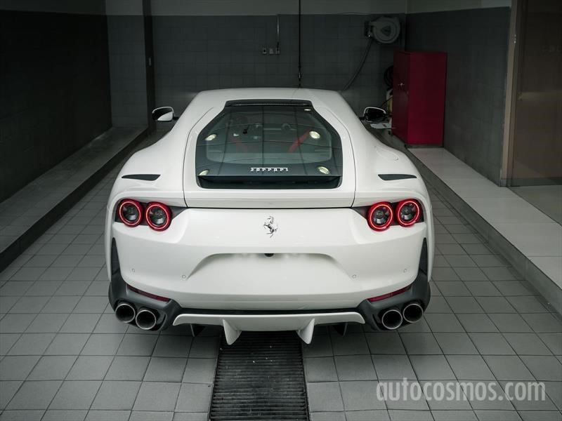 Ferrari 812 Superfast