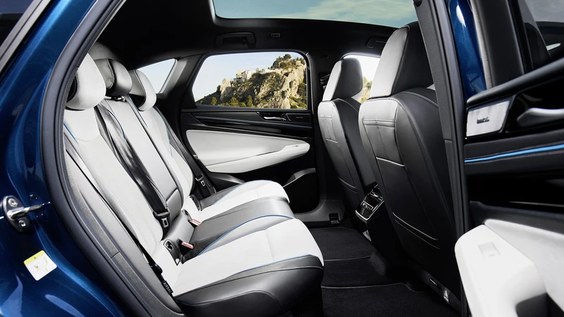 VW ID.7 debuta el sucesor eléctrico del Passat