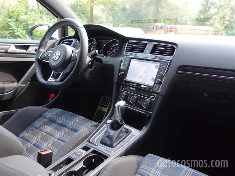 Volkswagen Golf GTE 2015