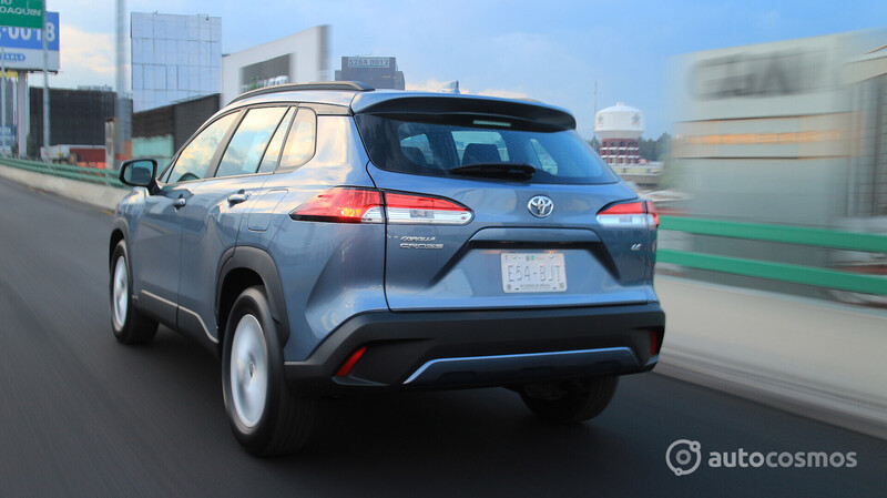 Toyota Corolla Cross 2022, prueba