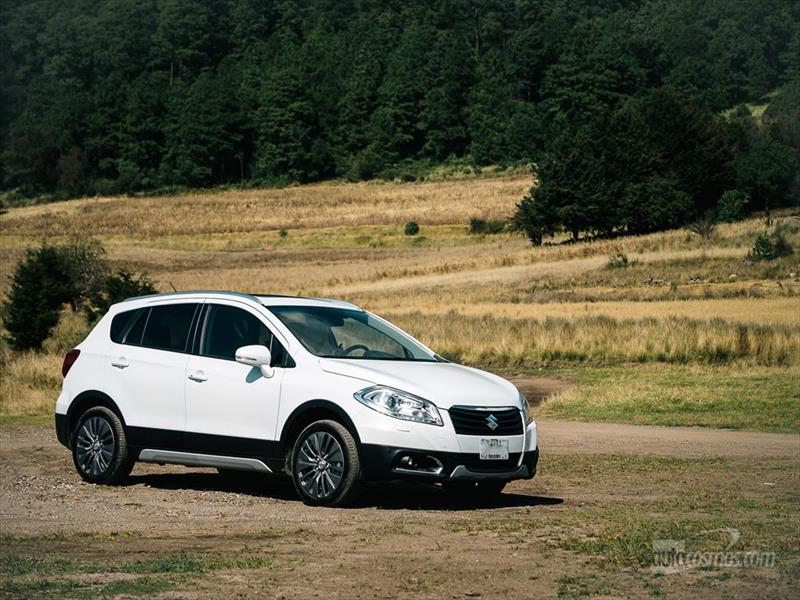 Suzuki S-Cross 2014