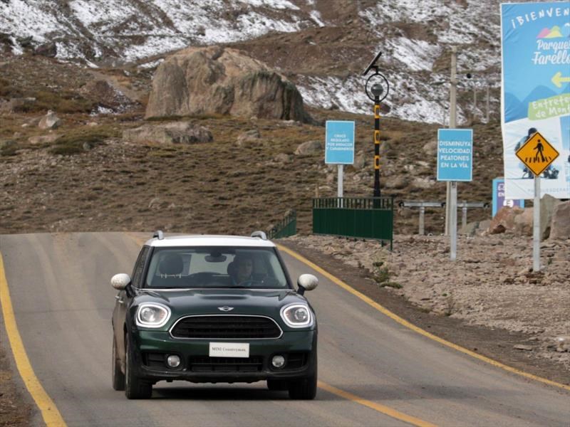 MINI Countryman 2017 - Lanzamiento en Chile