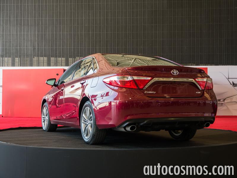 Toyota Camry 2015